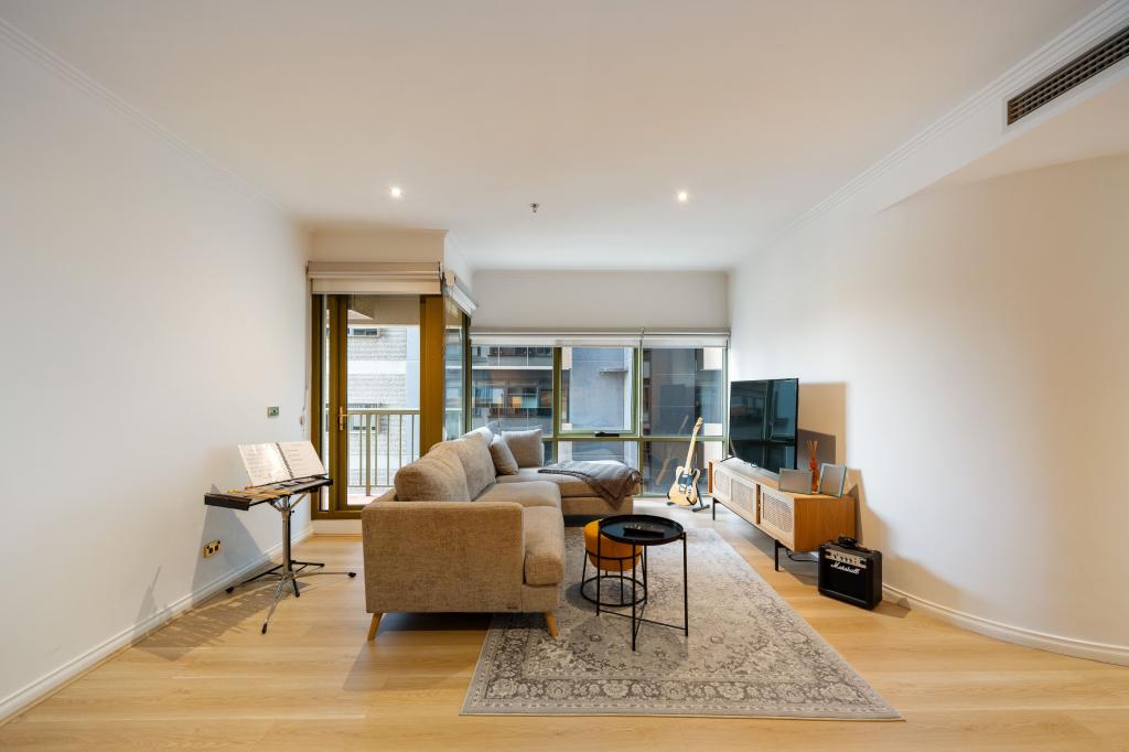 303/15 Queens Rd, Melbourne, VIC 3004