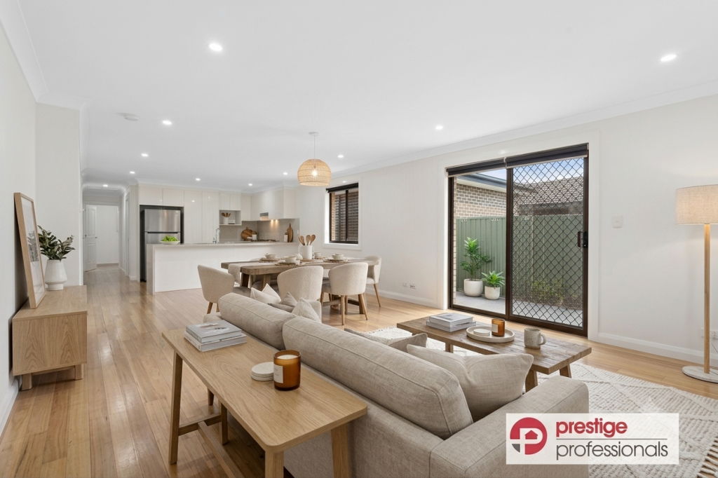 4 Chauvel Ave, Wattle Grove, NSW 2173