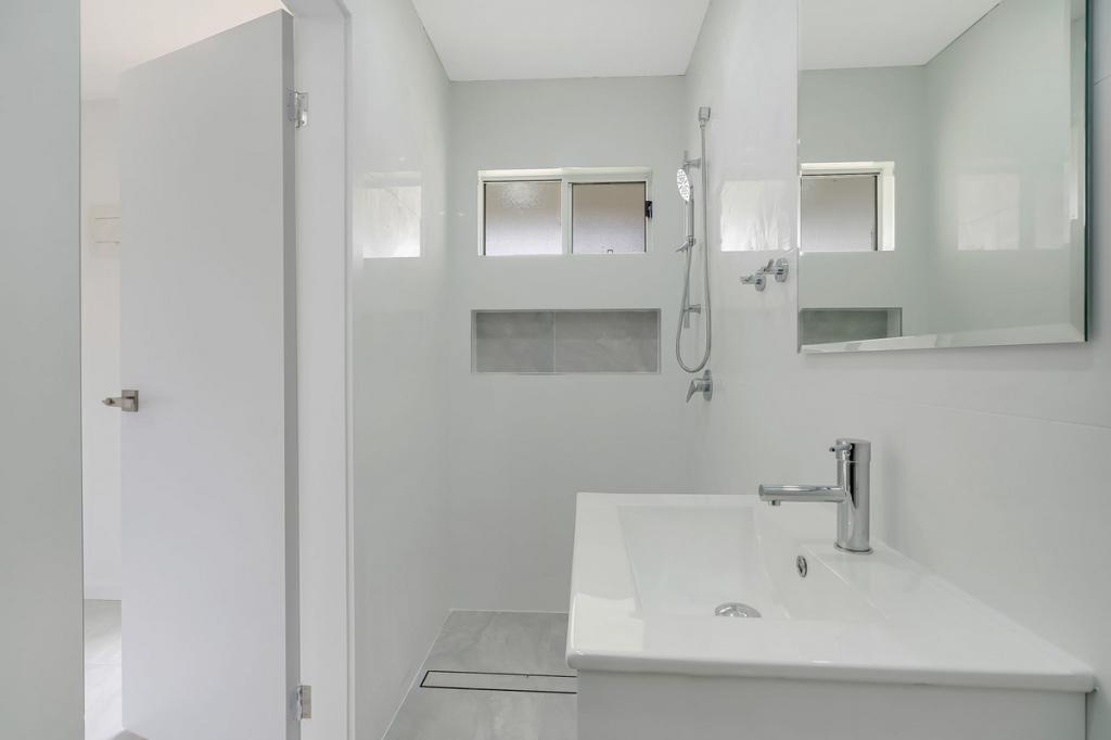 14a Tuggerah Pde, The Entrance, NSW 2261