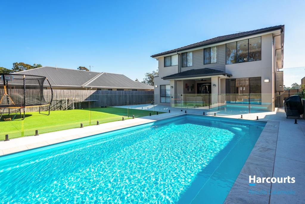 18 Waterway Cres, Hillcrest, QLD 4118
