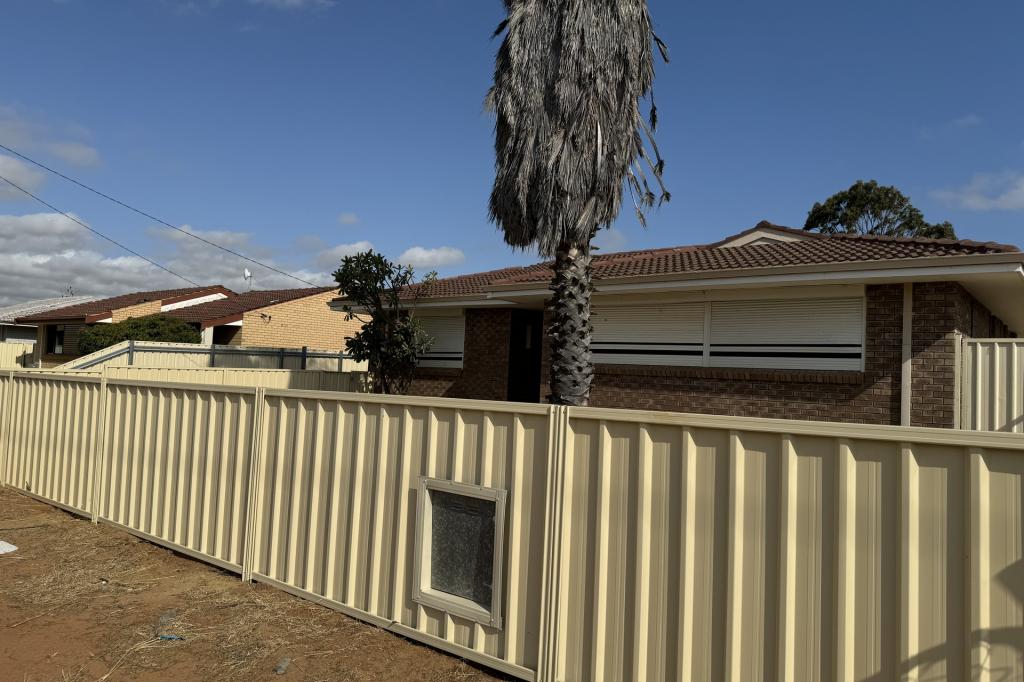10 Joel Ct, Karloo, WA 6530