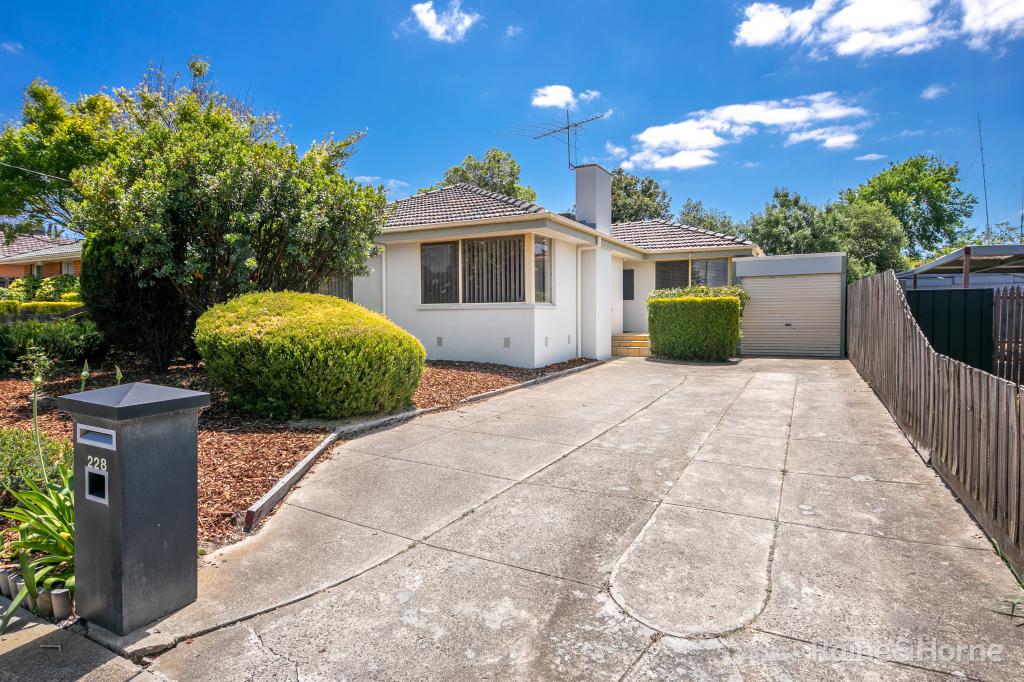 228 Gap Rd, Sunbury, VIC 3429