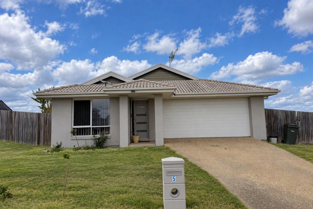 5 Charles Darwin Dr, Monto, QLD 4630