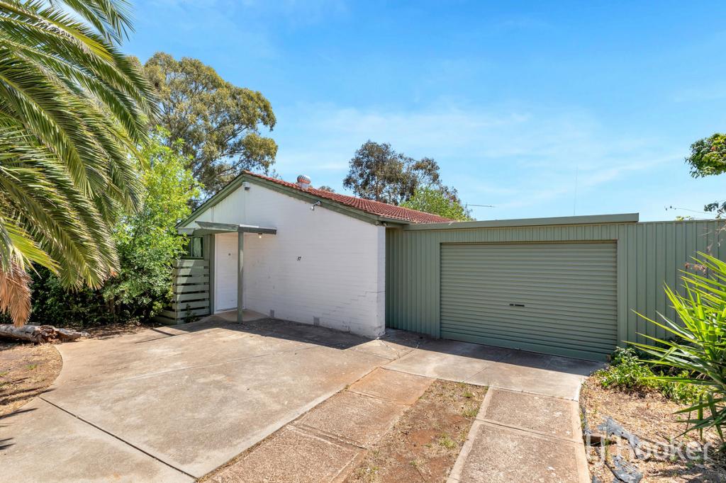 37 St Leonard Cres, Elizabeth Downs, SA 5113