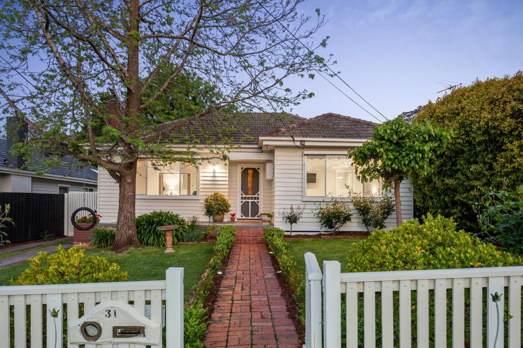 31 Clanbrae Ave, Burwood, VIC 3125