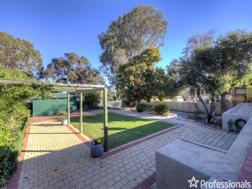 27 Weston Dr, Swan View, WA 6056