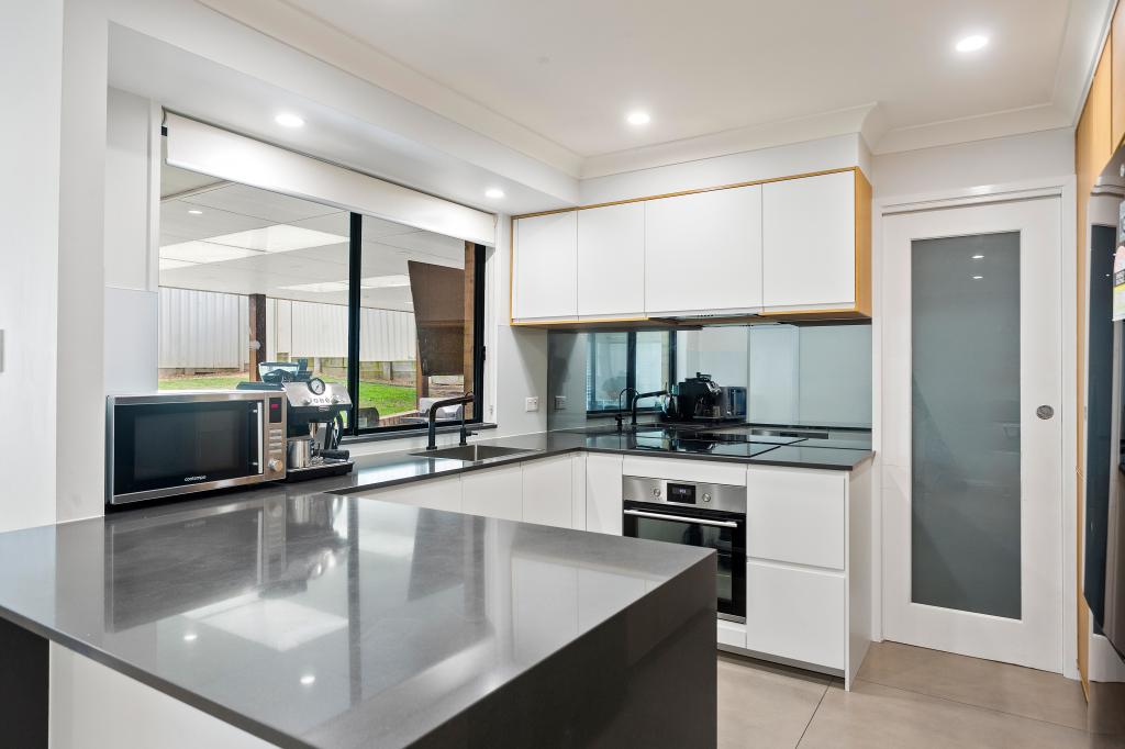 6 Ashbury Ave, Horsley, NSW 2530