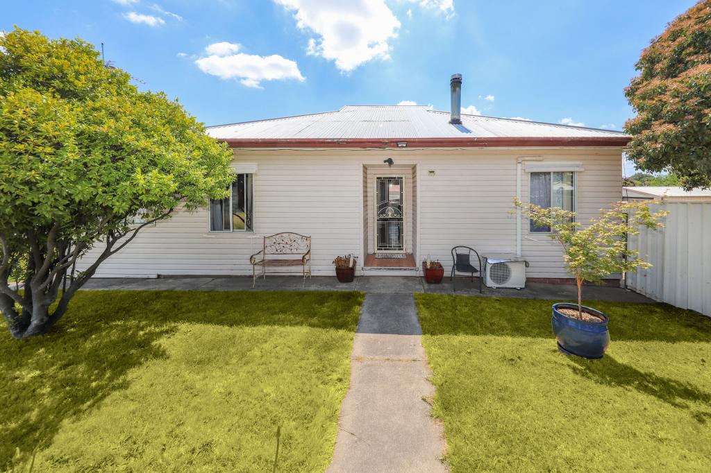 18 Howick St, Tumut, NSW 2720