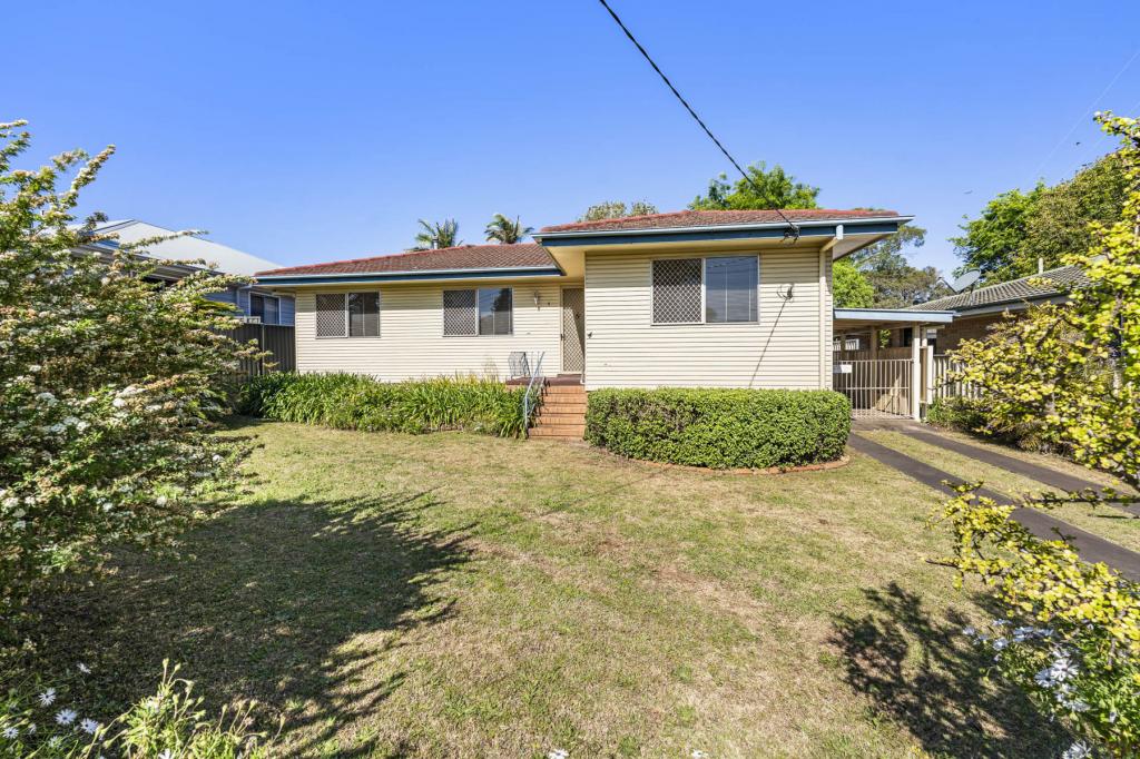 4 Farr St, Kearneys Spring, QLD 4350