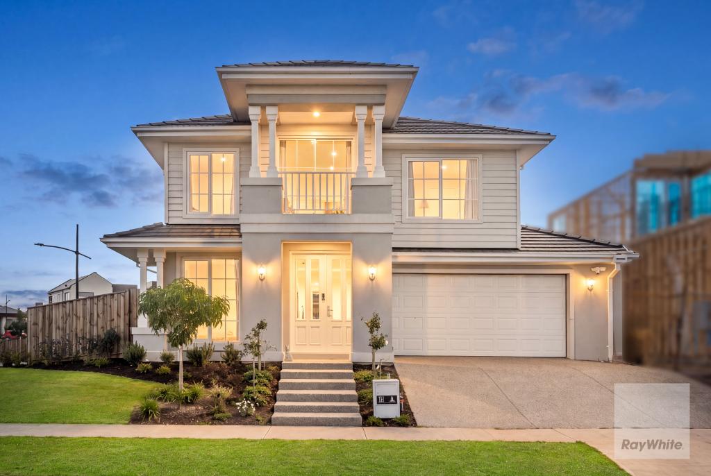 10 VERONICA CRES, DEANSIDE, VIC 3336