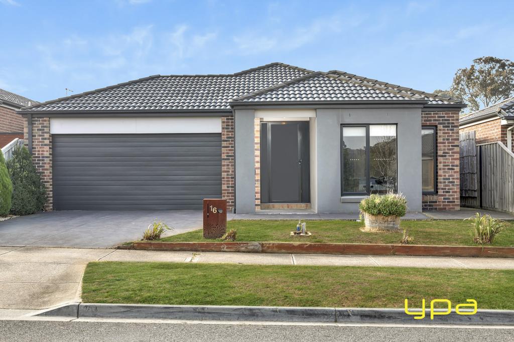 16 SPECTACULAR AVE, DOREEN, VIC 3754