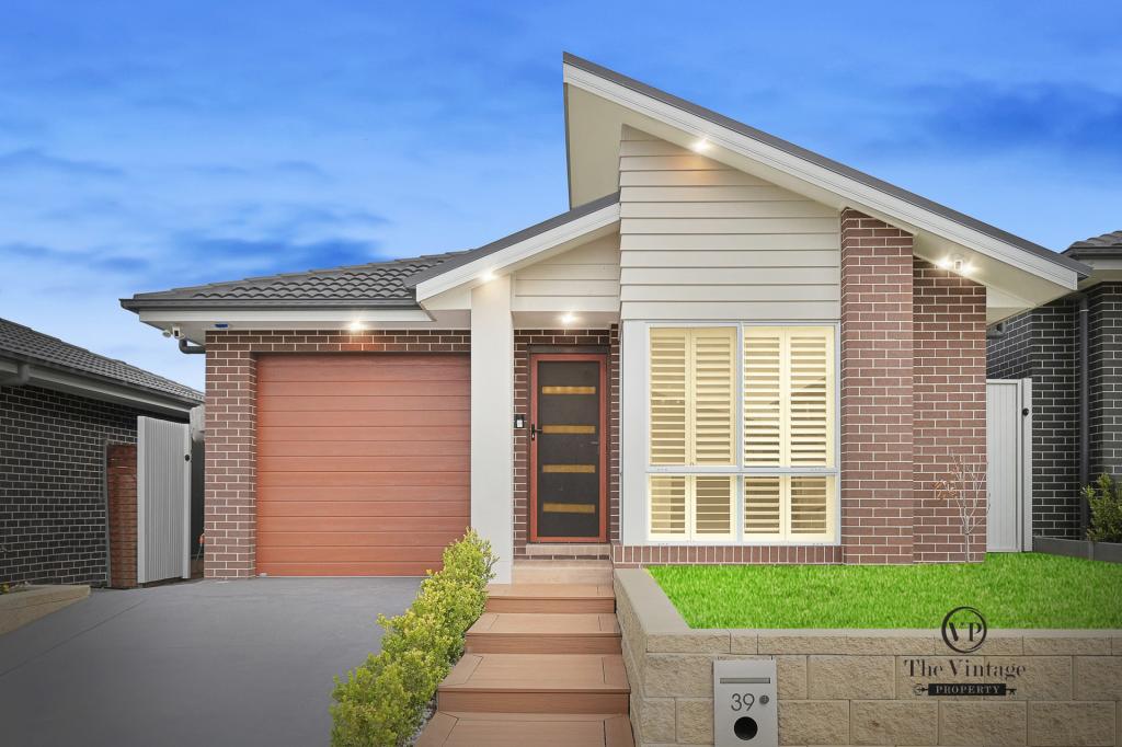 39 Fleece Loop, Oran Park, NSW 2570