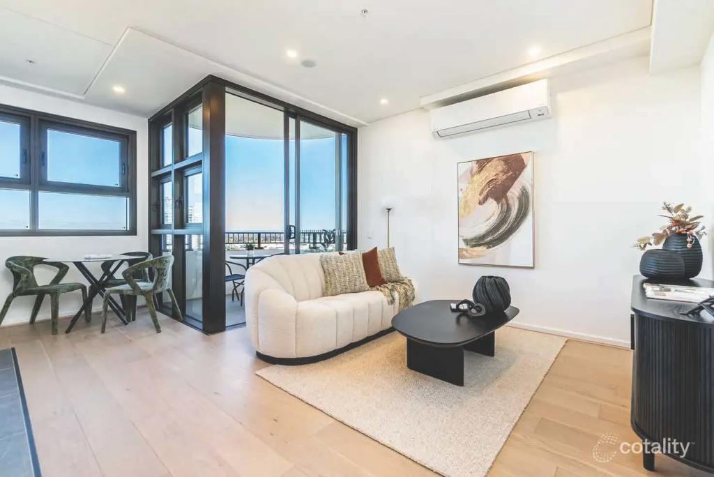 608/8 Garthowen Cres, Castle Hill, NSW 2154