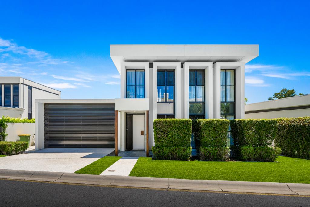20 The Boulevarde, Benowa, QLD 4217