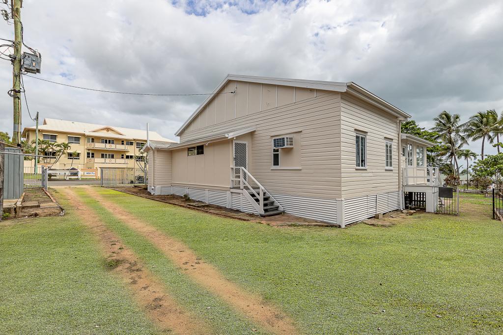 99 The Stra, North Ward, QLD 4810