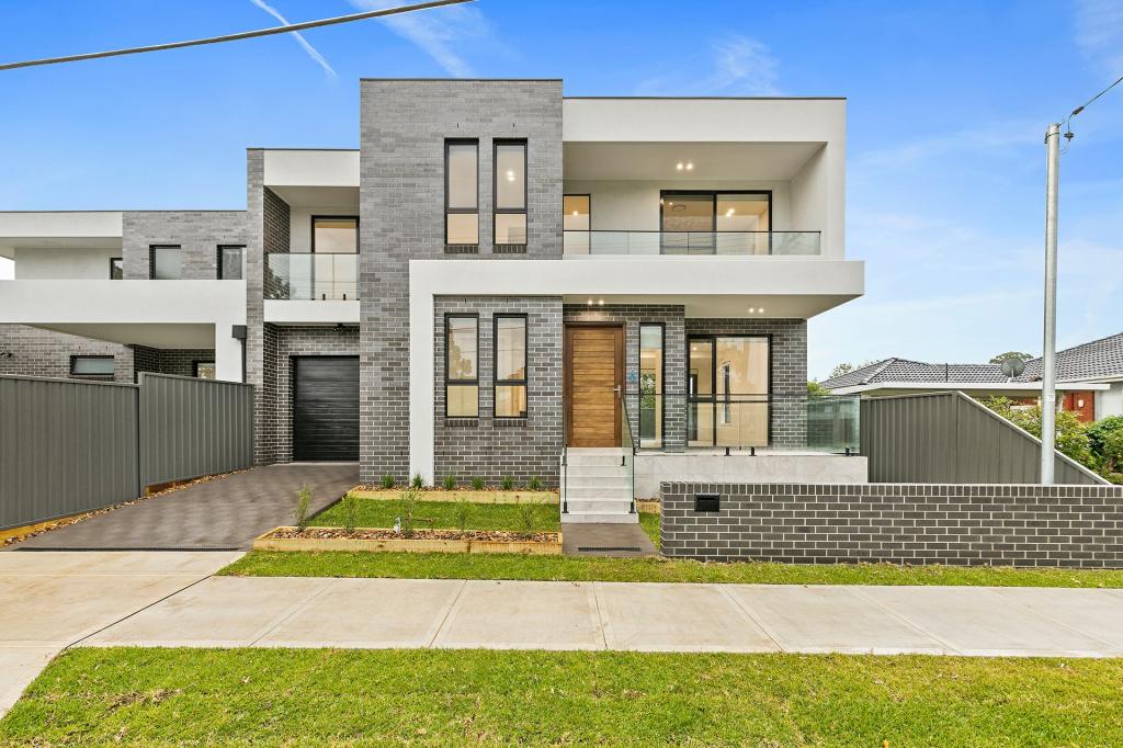 26a Amaroo Ave, Georges Hall, NSW 2198