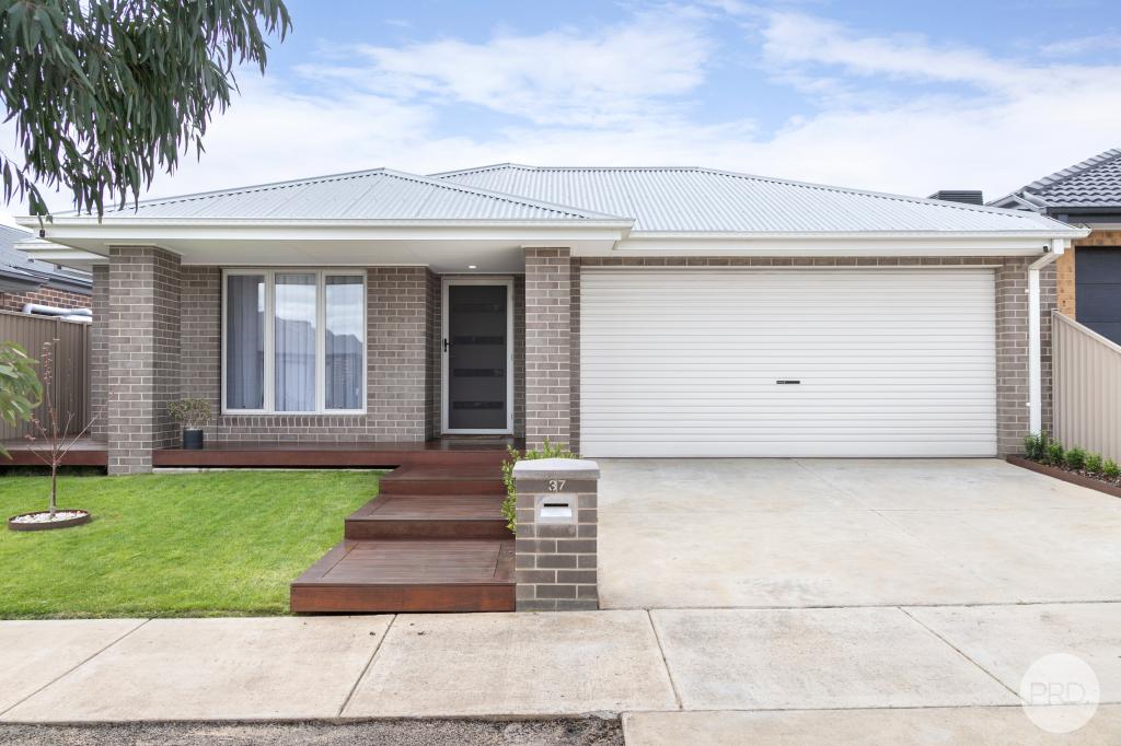 37 Spoonbill Ave, Winter Valley, VIC 3358