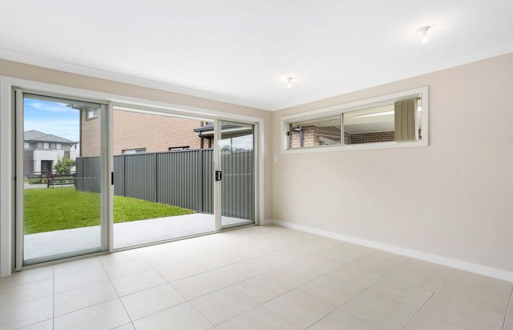 40a Pennyroyal Bvd, Denham Court, NSW 2565