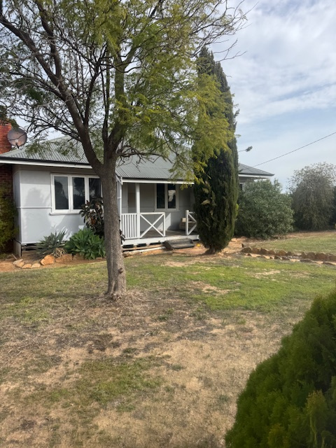 18 Murphy St, Corrigin, WA 6375