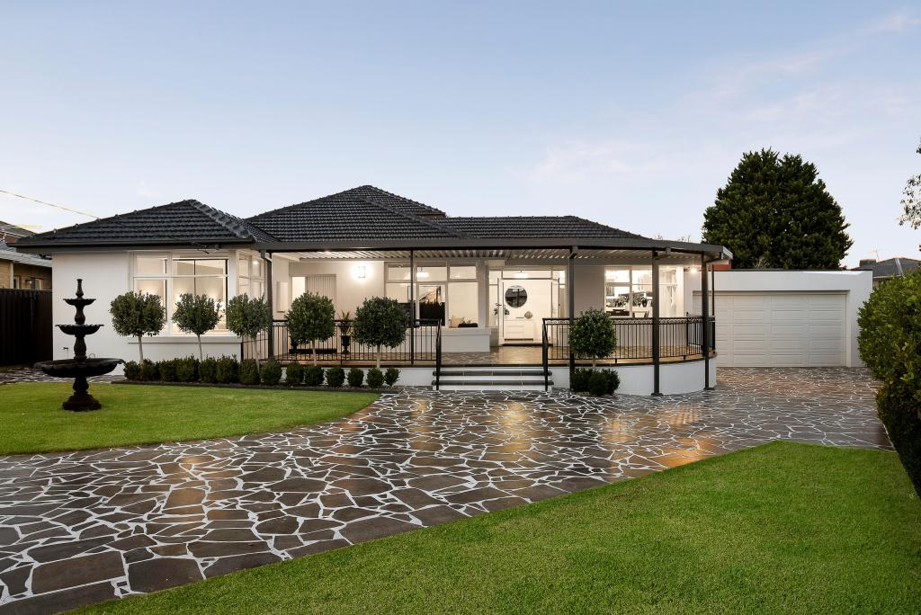 24 Kiama Ct, Oakleigh East, VIC 3166