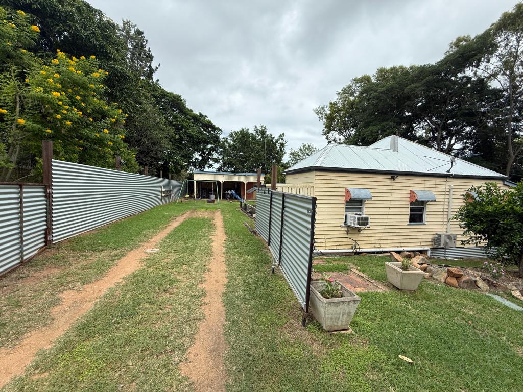 58 Dee St, Mount Morgan, QLD 4714