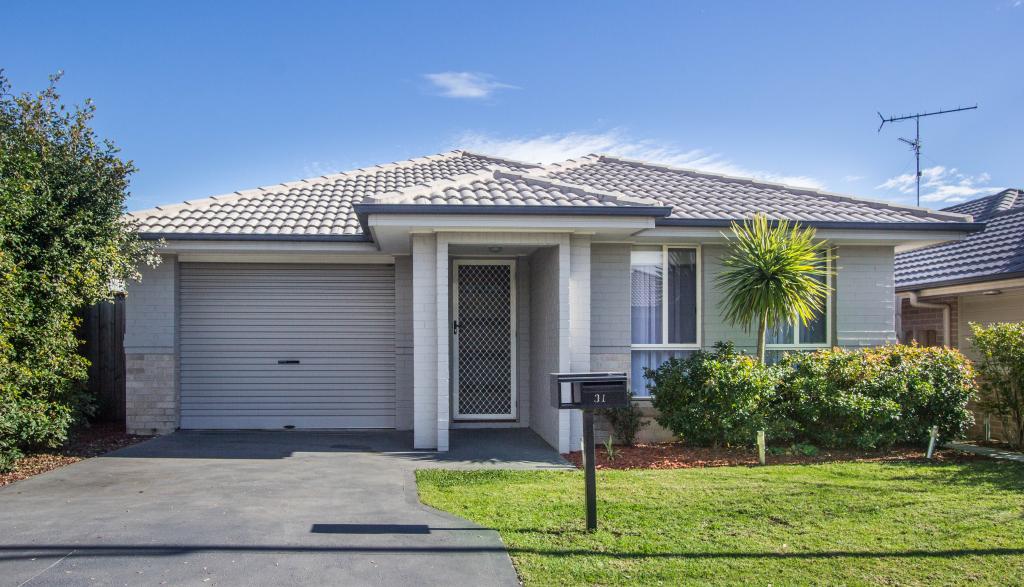 31 Longley Ave, Elderslie, NSW 2570