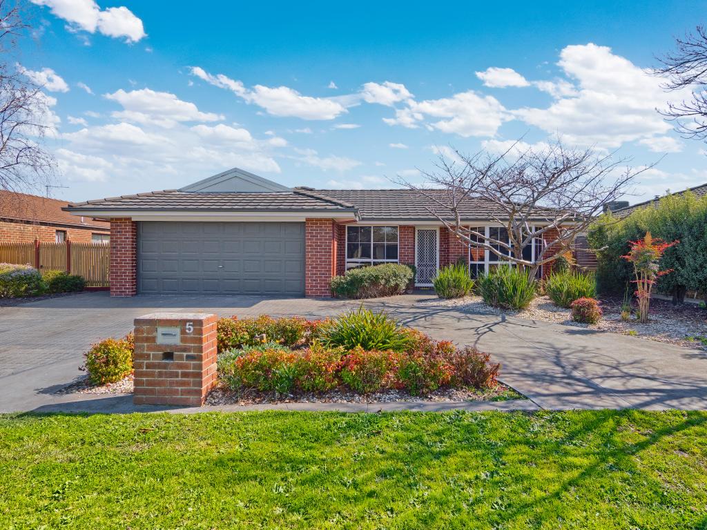 5 Retreat Cct, Beaconsfield, VIC 3807