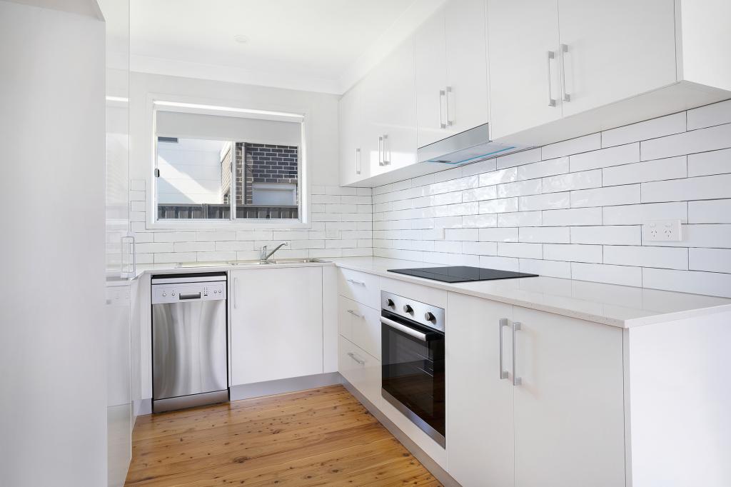 1/33 Osborne Pde, Warilla, NSW 2528