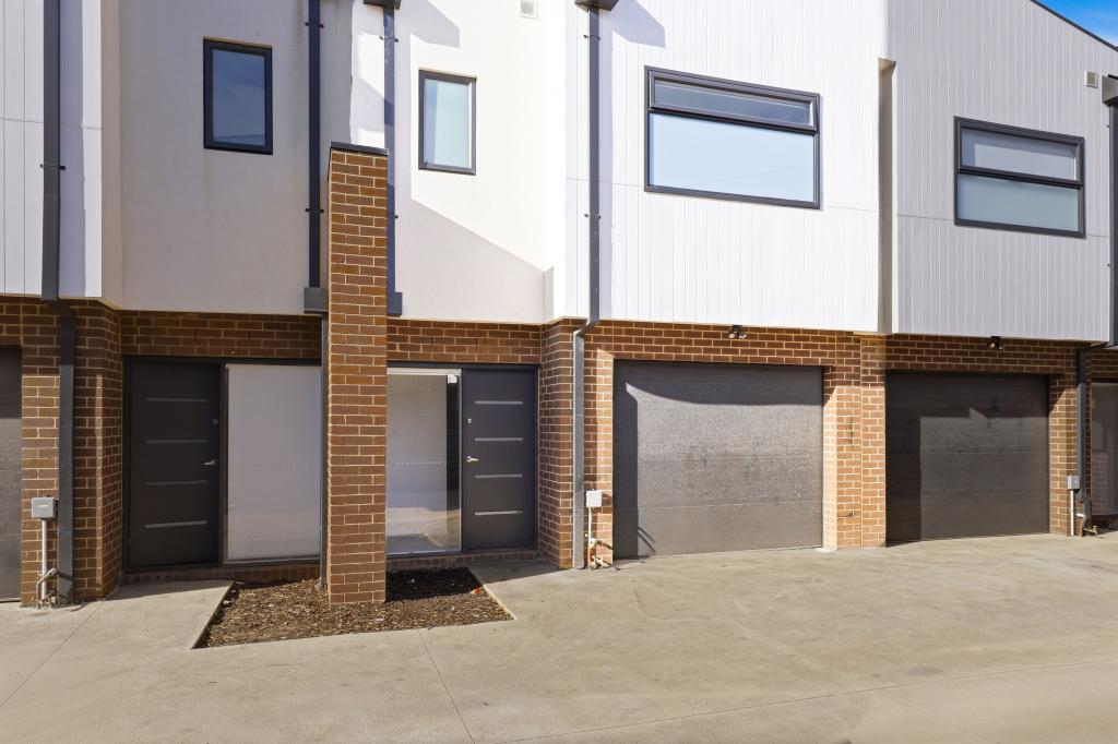 3/17 Mambourin St, Werribee, VIC 3030