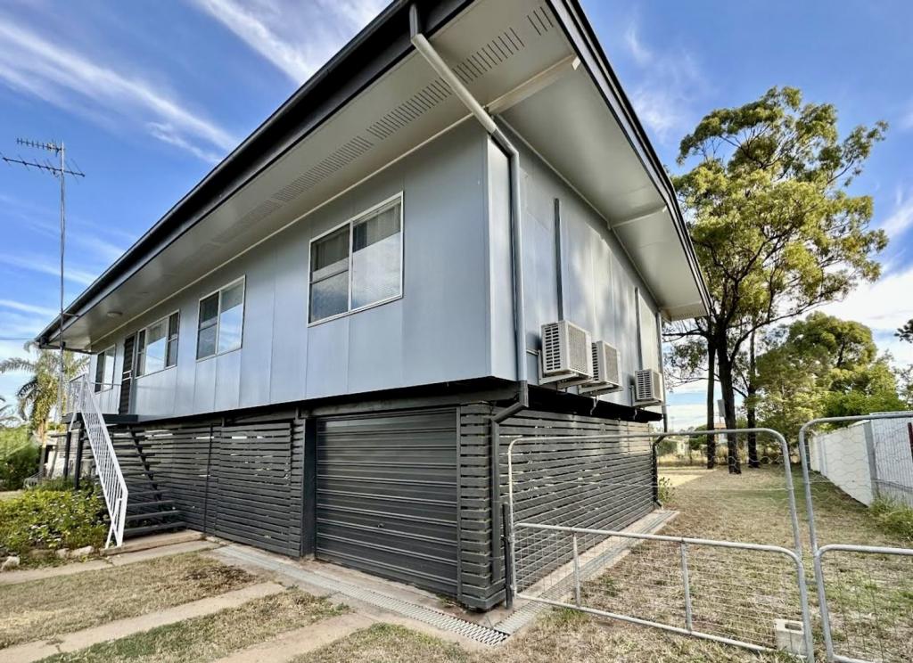 8 Belshore St, Moranbah, QLD 4744