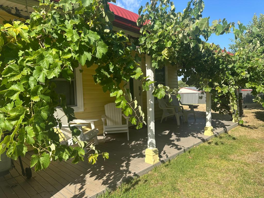 15 Gilbert St, Tumbarumba, NSW 2653