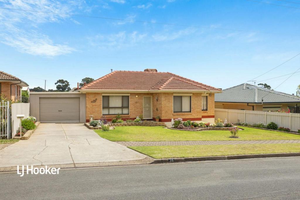 35 Campbell Dr, Para Hills, SA 5096