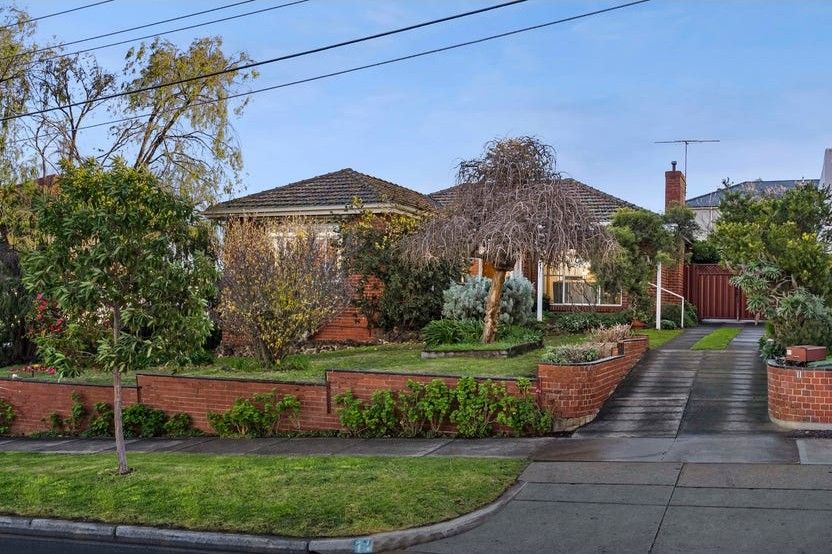 11 Clifton St, Aberfeldie, VIC 3040