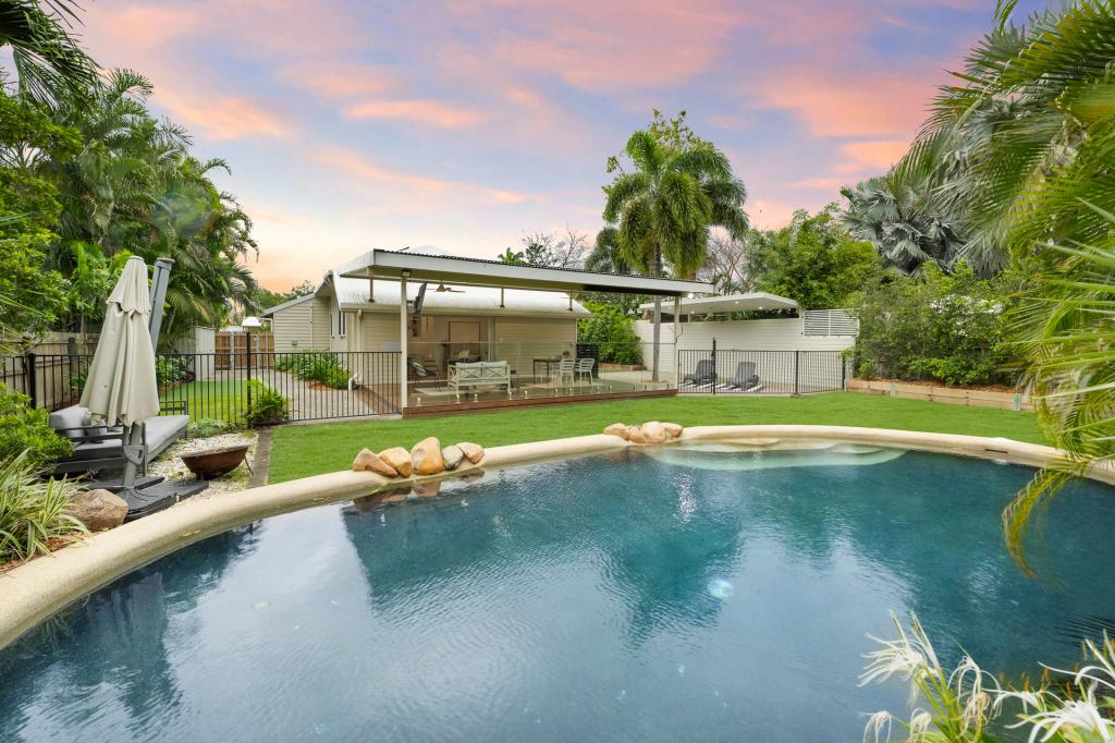 64 Carmody St, Hermit Park, QLD 4812