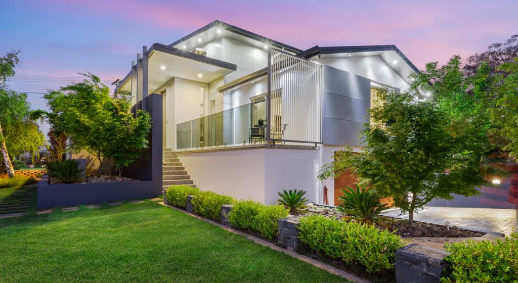 7 Macfarland Cres, Chifley, ACT 2606