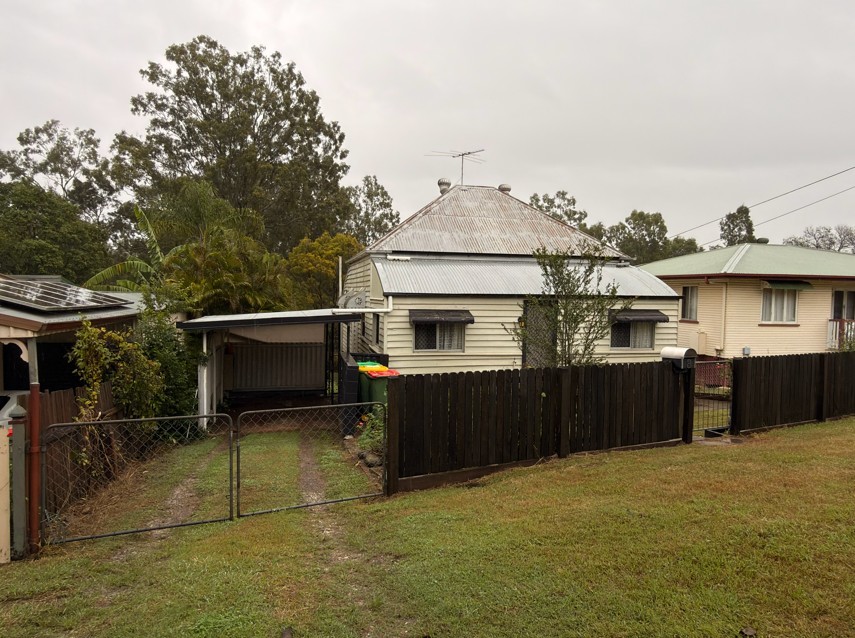 8 Campbell St, Woodend, QLD 4305