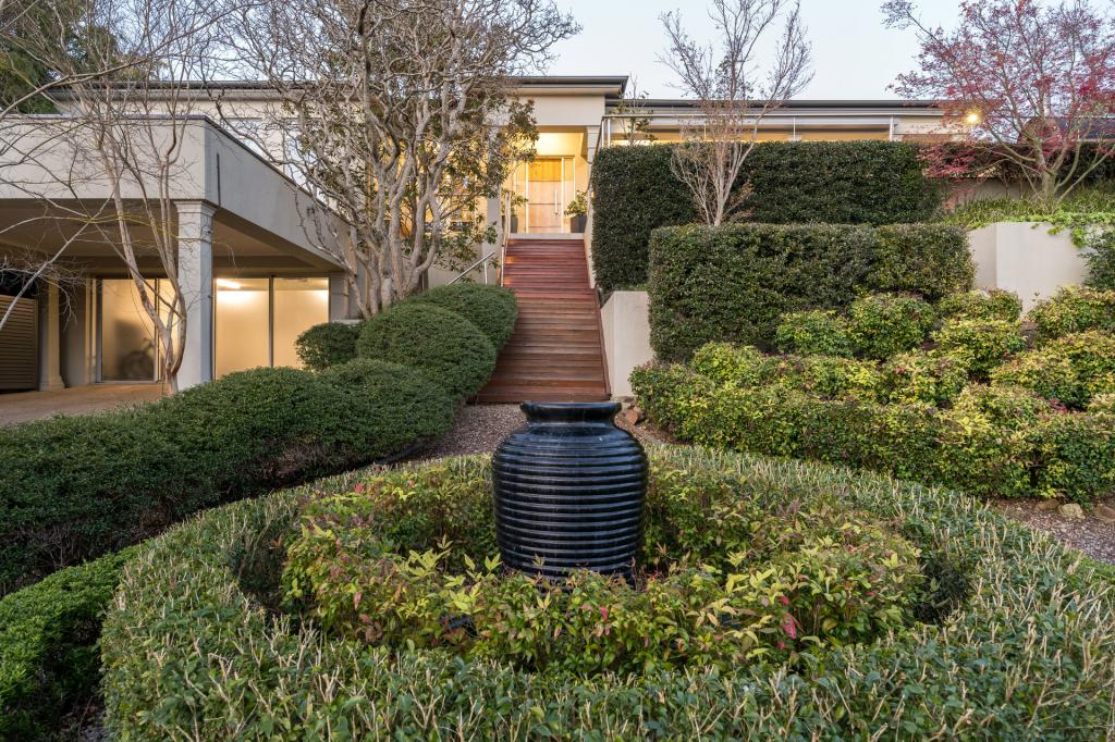 6 Heather Dr, Coromandel Valley, SA 5051