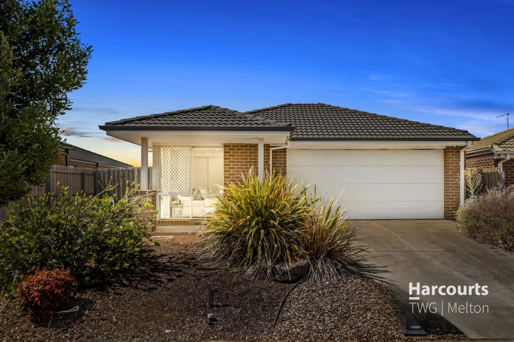 195 JAMES MELROSE DR, BROOKFIELD, VIC 3338