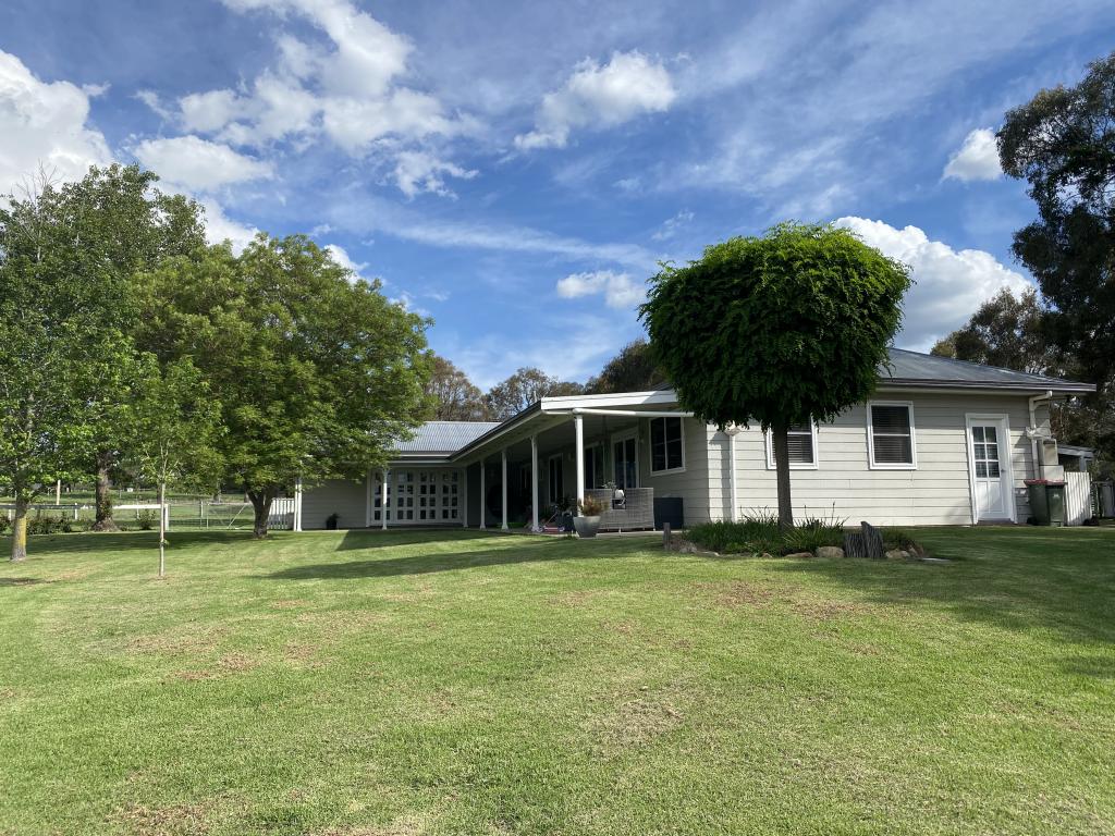 384 FURRACABAD RD, GLEN INNES, NSW 2370