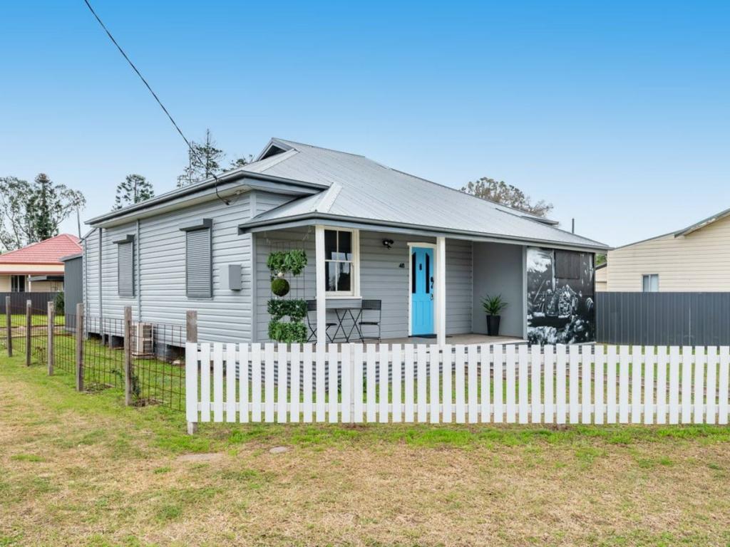 48 William St, Singleton, NSW 2330