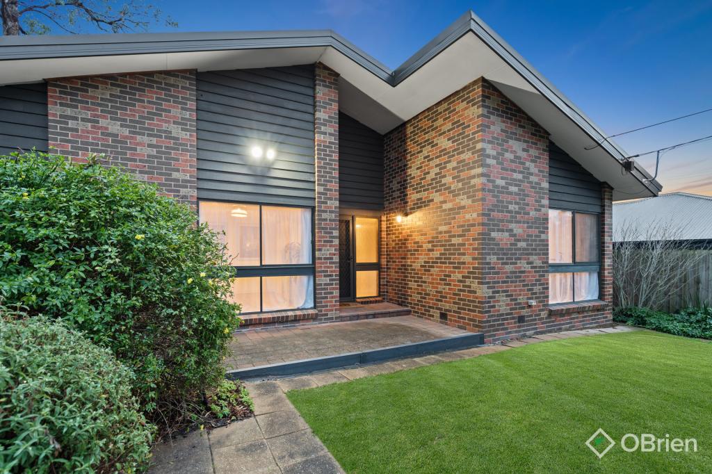 25 Poplar Gr, Langwarrin, VIC 3910