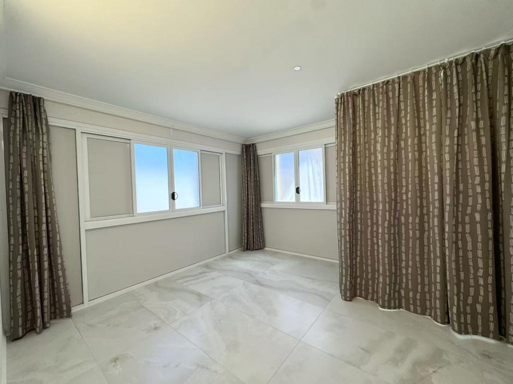 190 LORRAINE ST, PEAKHURST HEIGHTS, NSW 2210