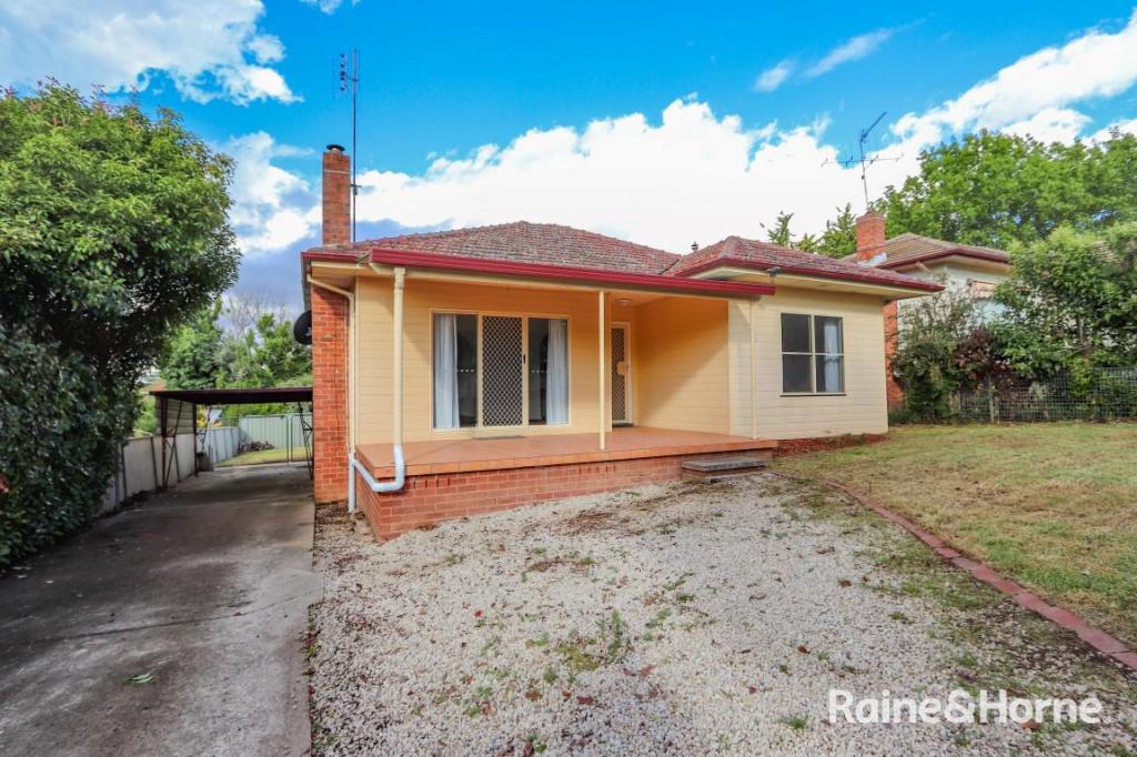 411 Russell St, West Bathurst, NSW 2795