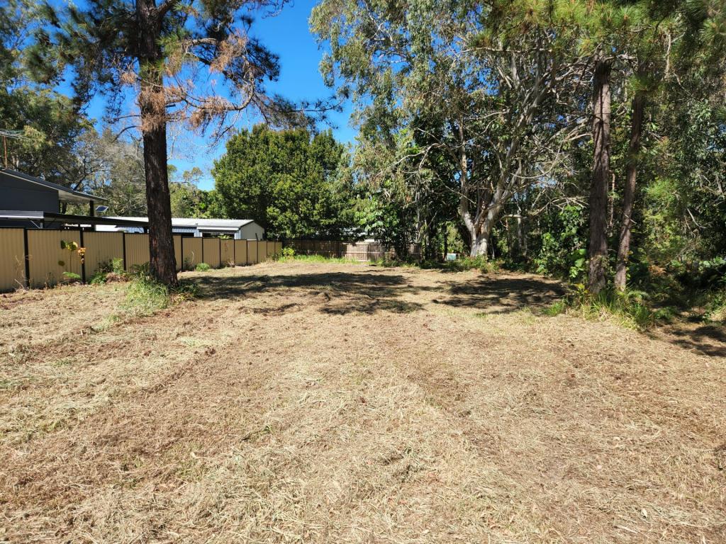 6 Robin St, Macleay Island, QLD 4184