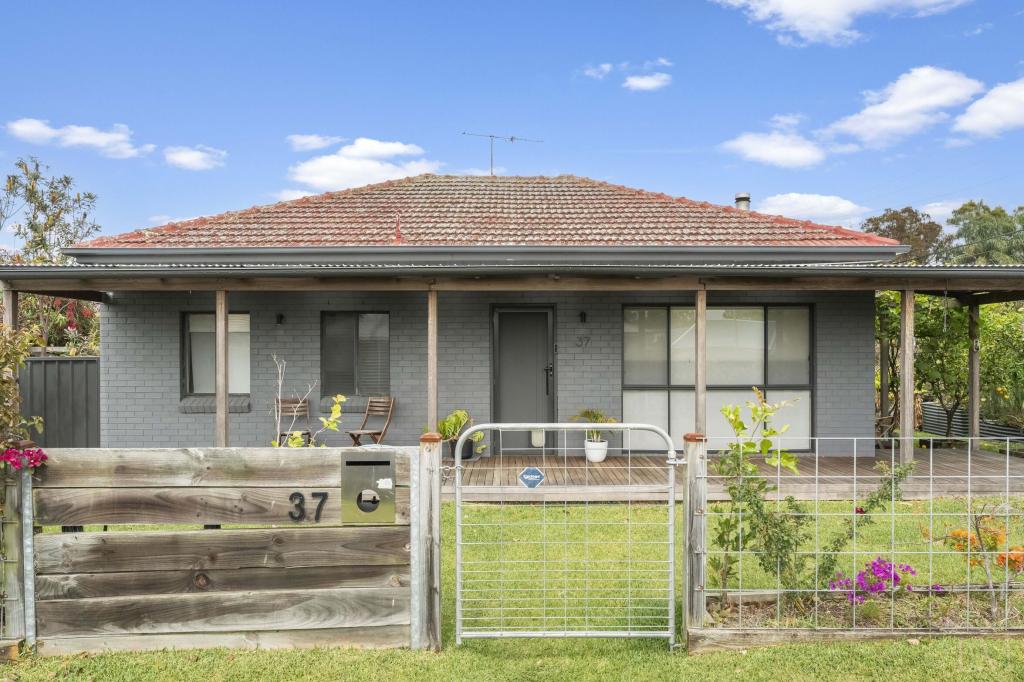 37 Thornton Ave, Mayfield West, NSW 2304
