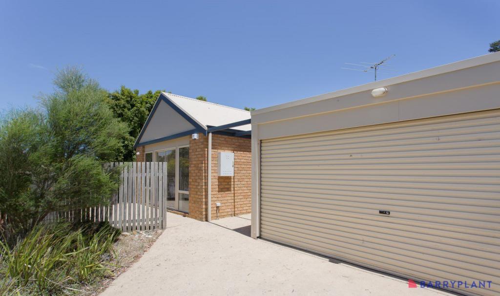 6 Boronia Ct, Cowes, VIC 3922