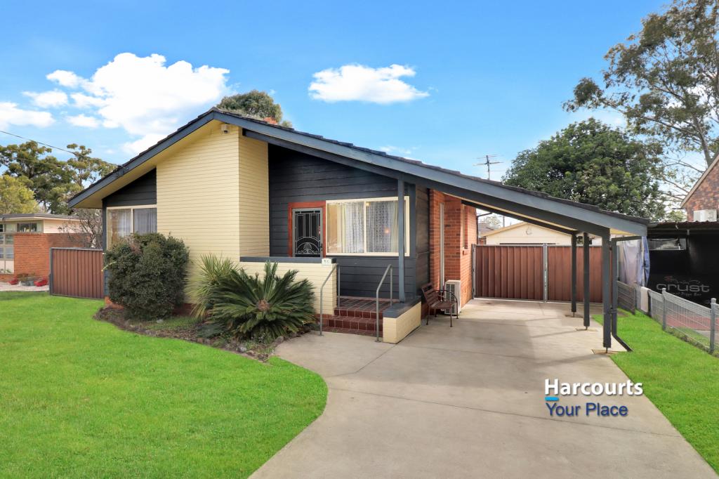 10 RICHARDSON CRES, HEBERSHAM, NSW 2770