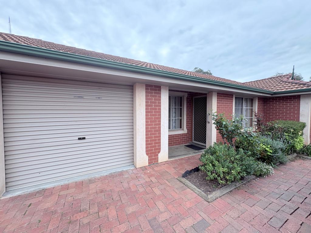 6 Victoria Rd, Clare, SA 5453