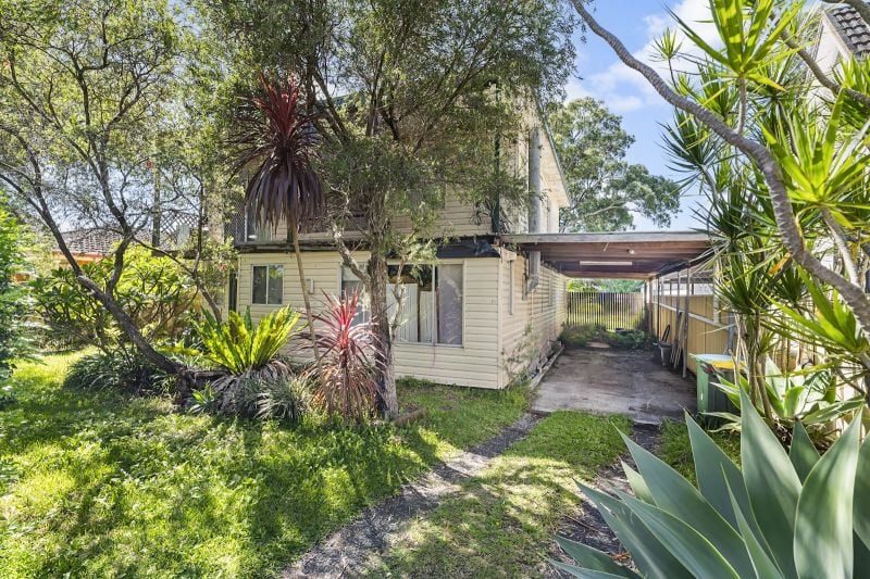21 Howelston Rd, Gorokan, NSW 2263