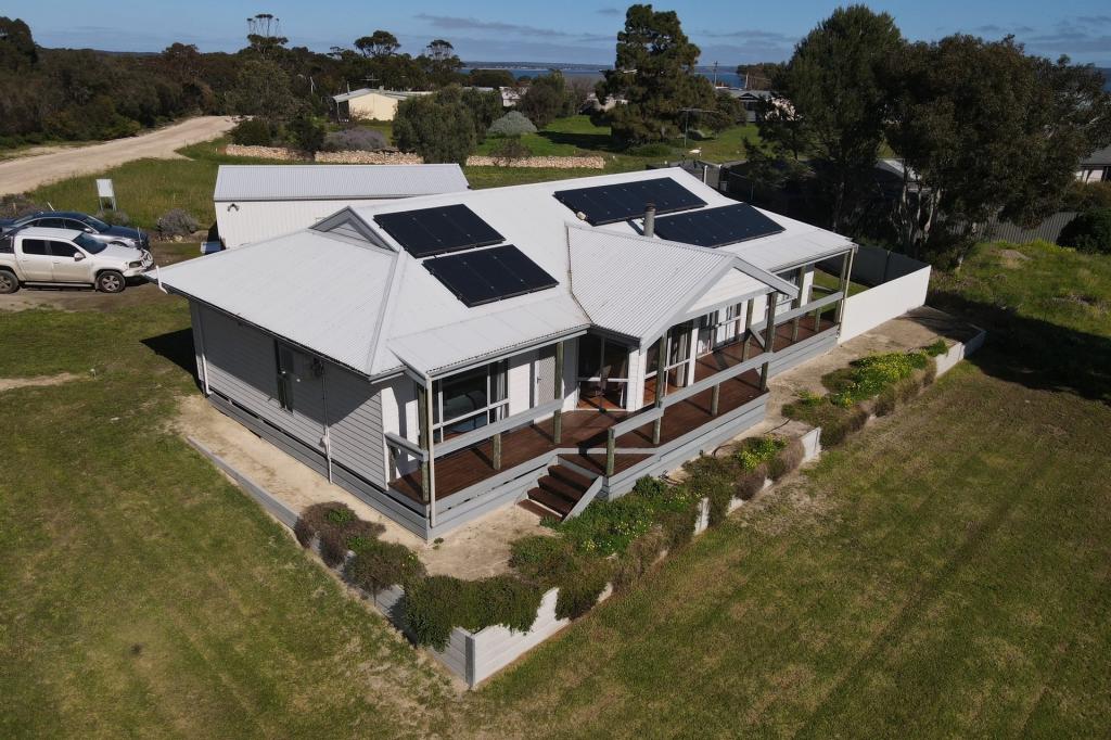 27 RIVERSIDE RD, BAUDIN BEACH, SA 5222